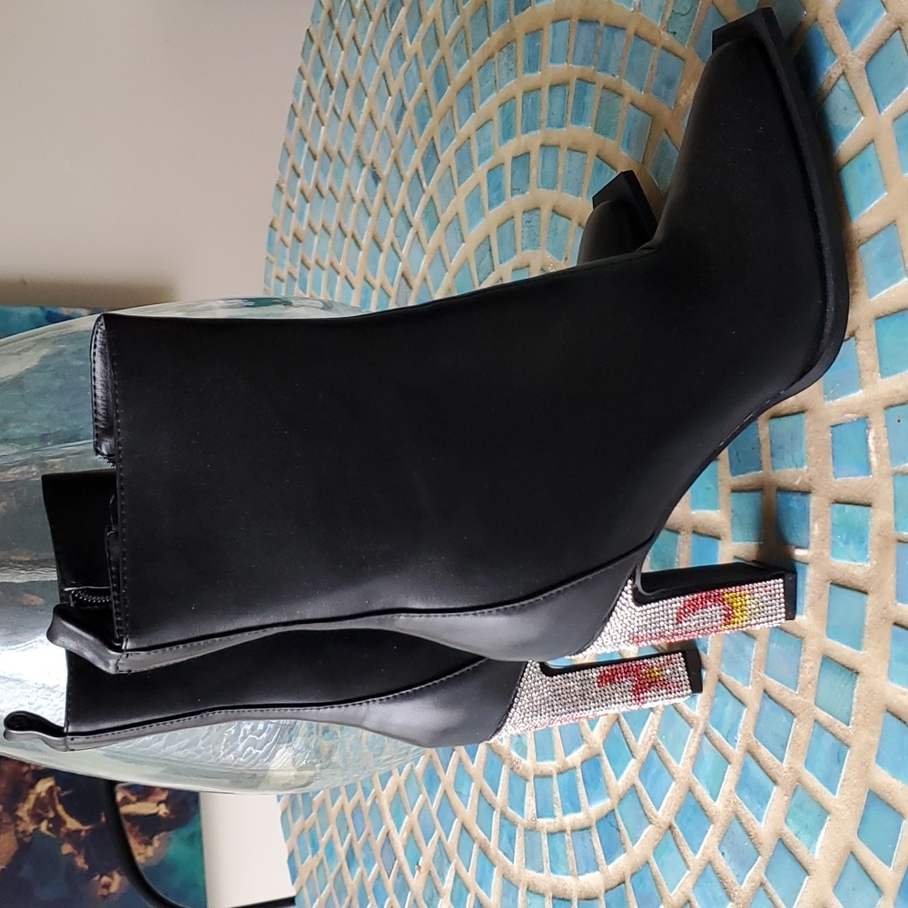 Ankle boots